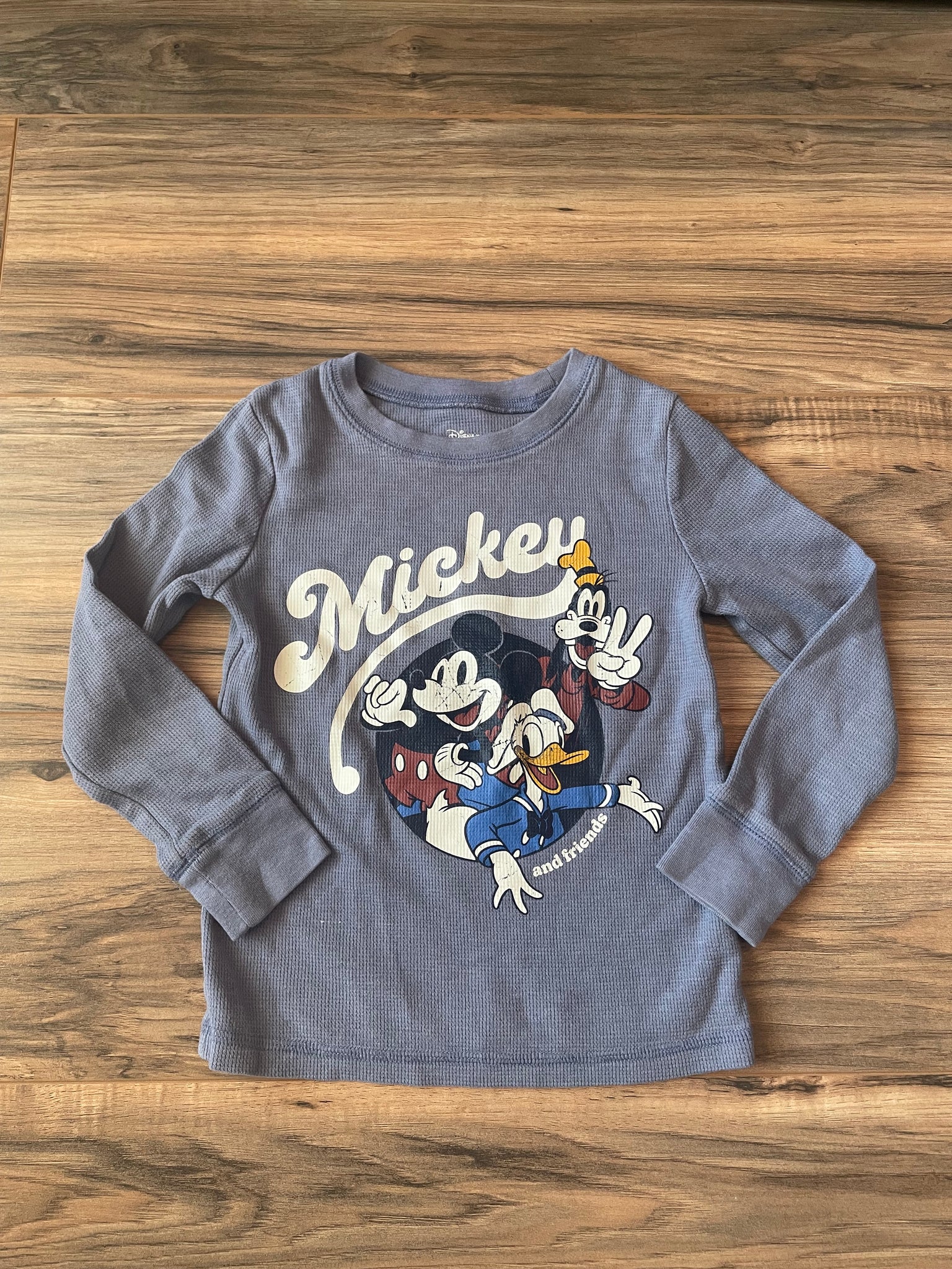 4T Disney’s Mickey Mouse thermal shirt