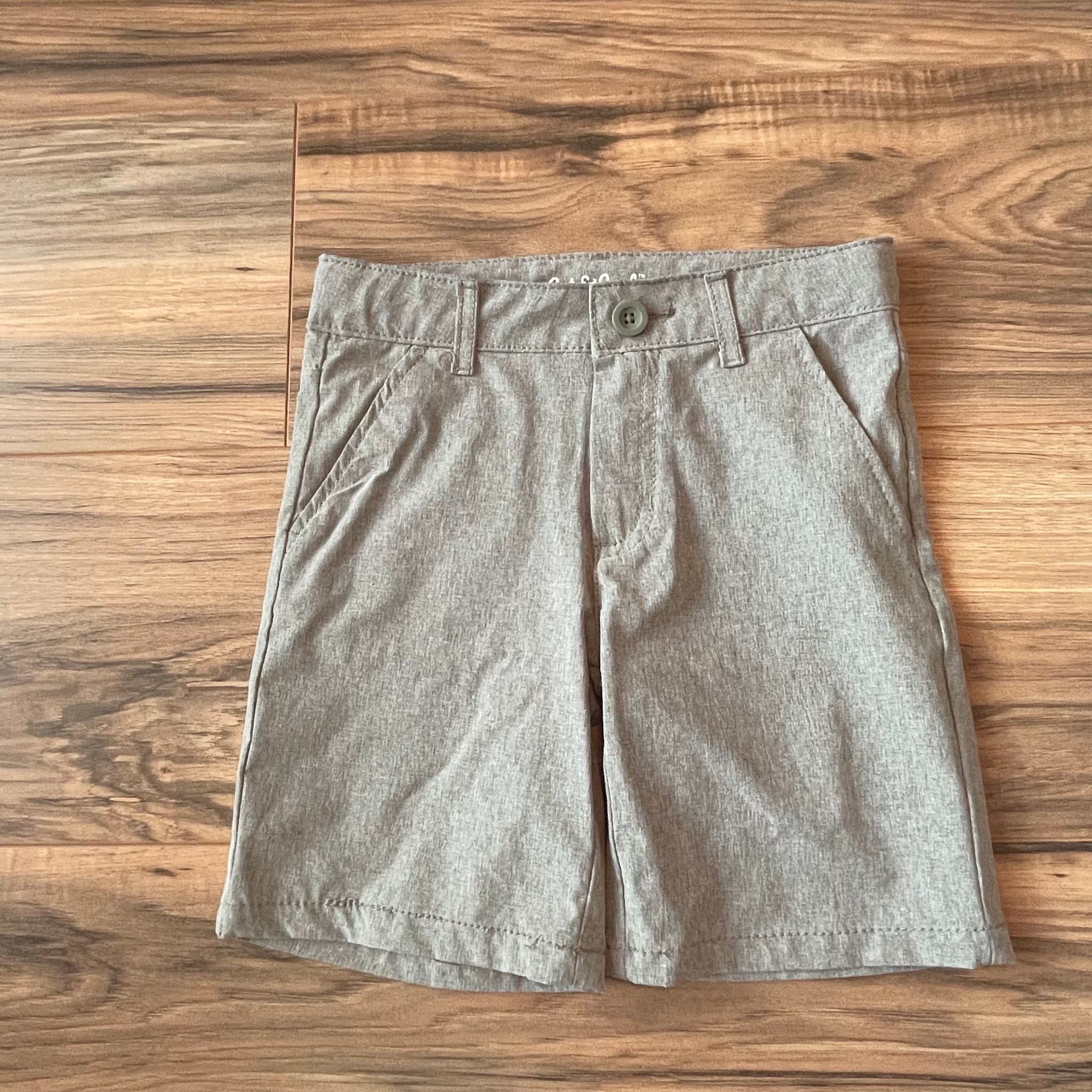 Size 6 Cat & Jack gray moisture-wicking shorts