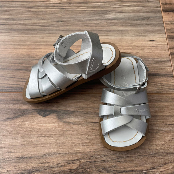 Size 6 leather Salt Water Sandals (silver)