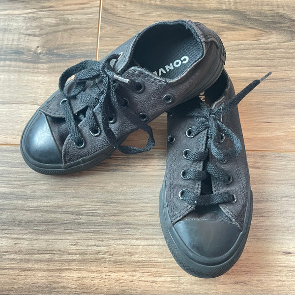 Size 11 Converse black monochrome sneakers