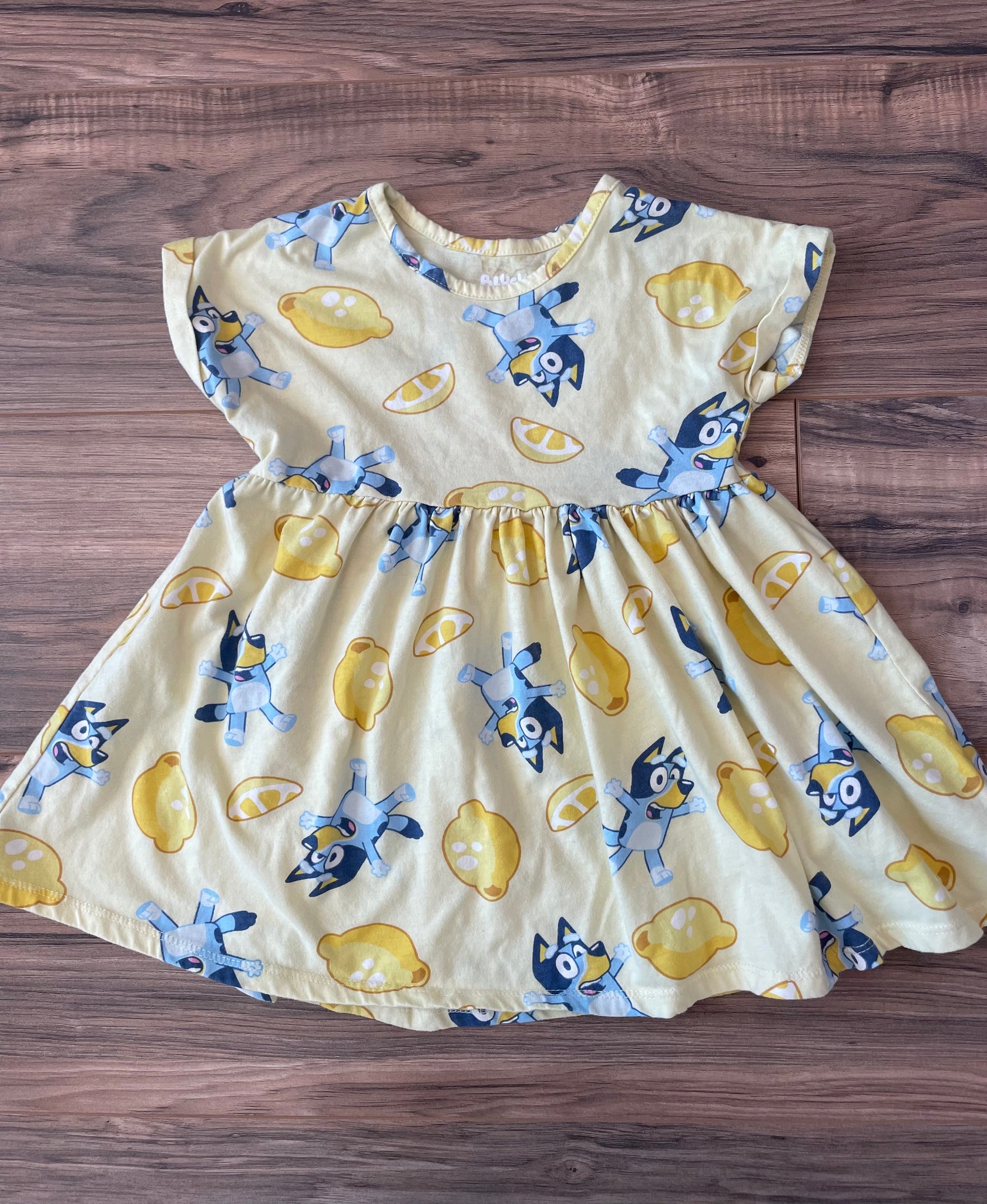 2T Bluey dress with lemons