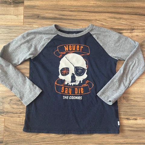6/7x GAP Goonies shirt