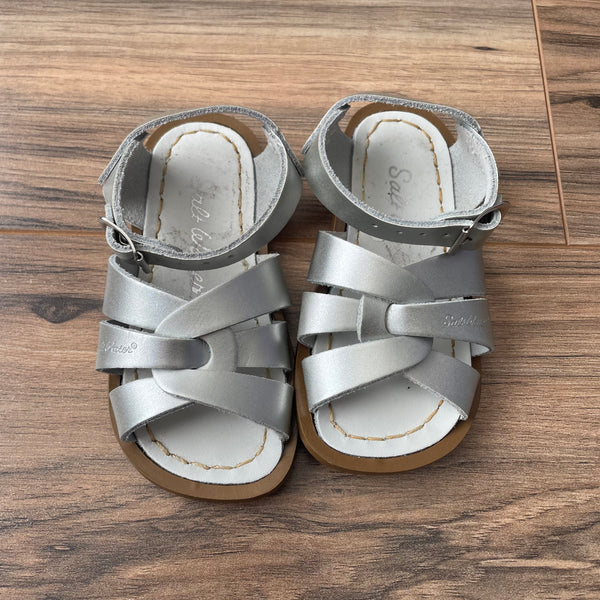 Size 6 leather Salt Water Sandals (silver)