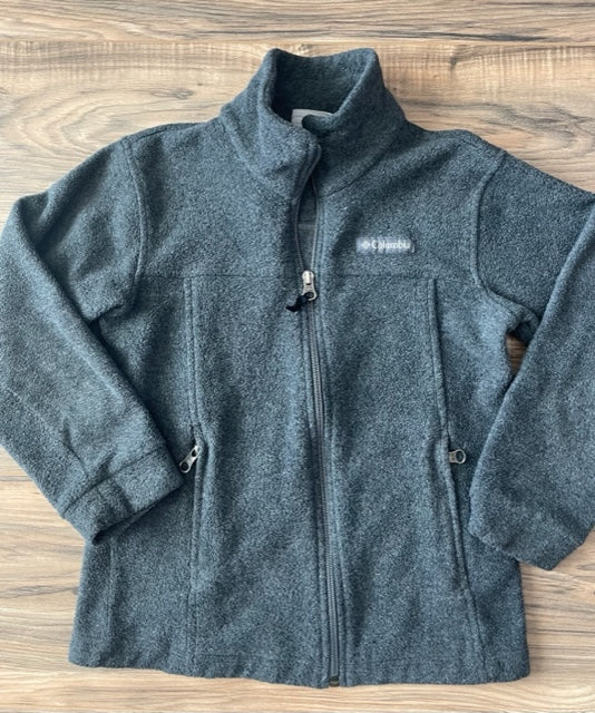 Size XS (6/7) Columbia gray fleece jacket with zipper pockets