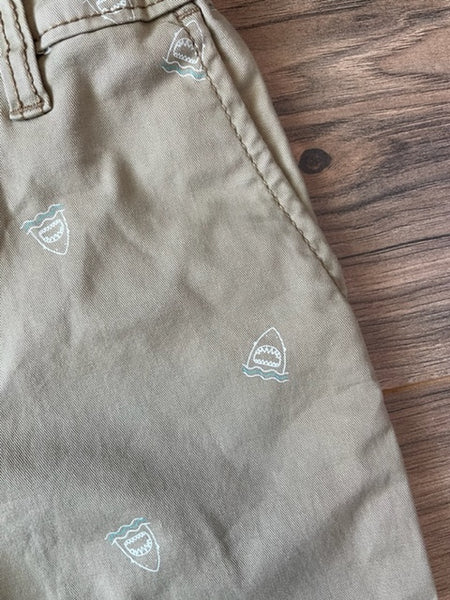 3T OshKosh shark print khaki shorts