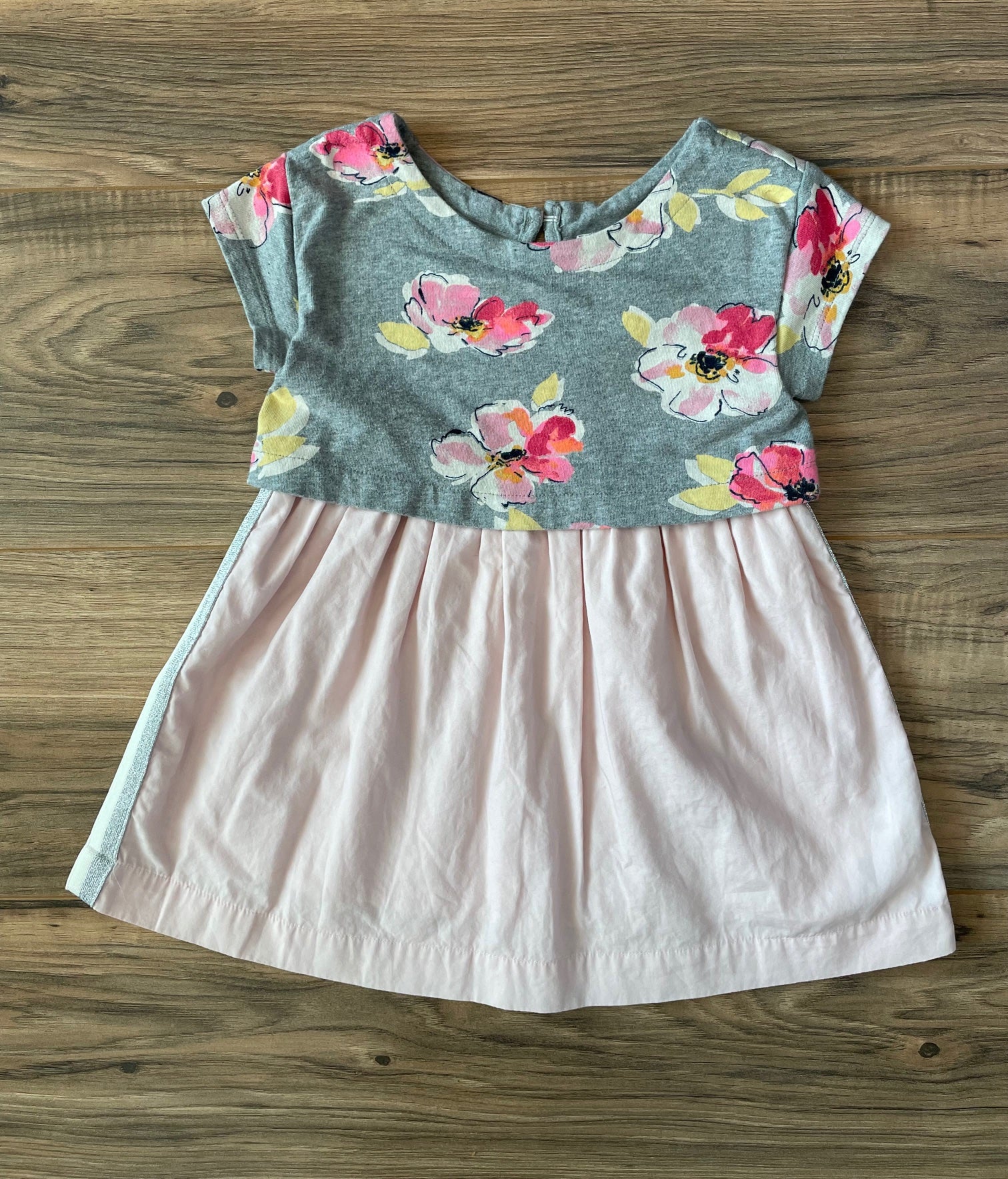 Size 2 GAP floral top dress with pink shell