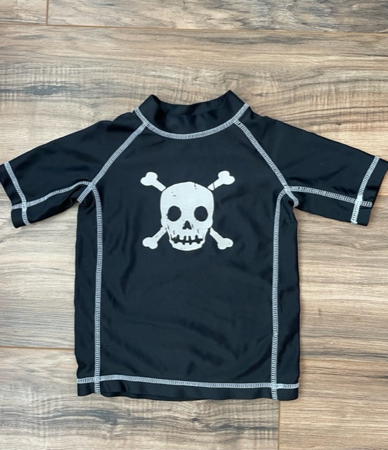 18m Amy Coe skull rash guard