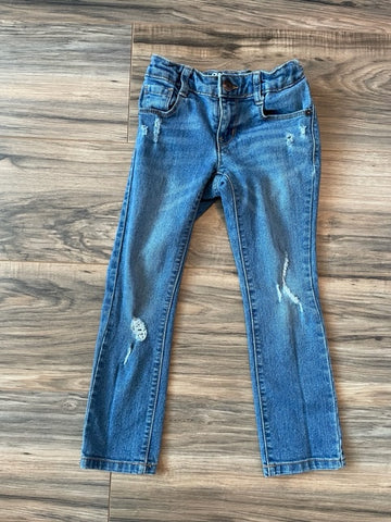 5T Crazy 8 distressed skinny jeans