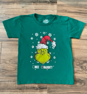 XS (4/5 comparable) The Grinch green naughty or nice shirt